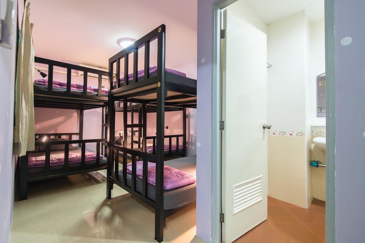 Full Stop. Hostel Patong Kültér fotó